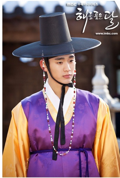 Kim Soo Hyun 3