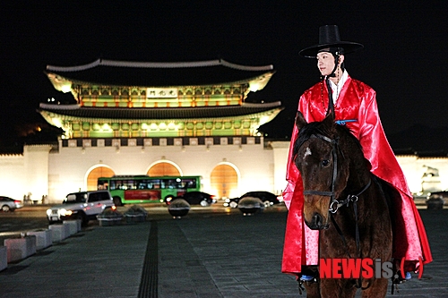 Ji Hyun Woo