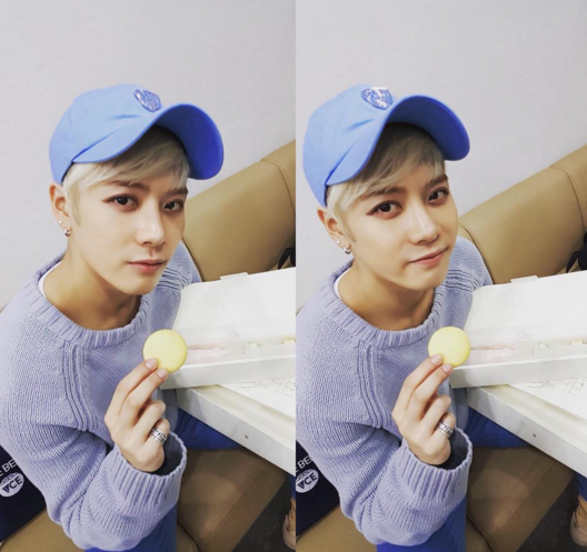 instagram https://www.instagram.com/p/BD-Dmr5ndXP/?taken-by=jacksonwang852g7&hl=zh-tw