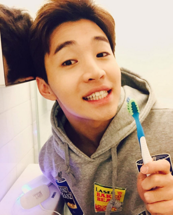 instagram https://www.instagram.com/p/BBMAIfjwHVe/?taken-by=henryl89