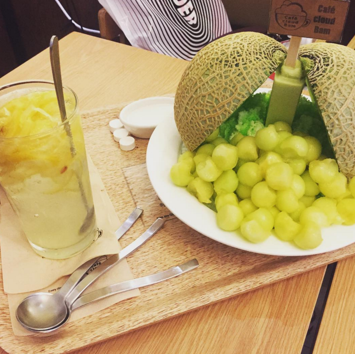 instagram https://www.instagram.com/p/6W2_f0AZ-4/?tagged=%EC%B9%B4%ED%8E%98%ED%81%B4%EB%9D%BC%EC%9A%B0%EB%93%9C%EB%B0%A4