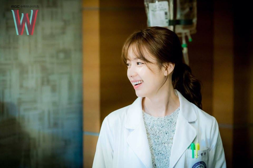 Han Hyo Joo w