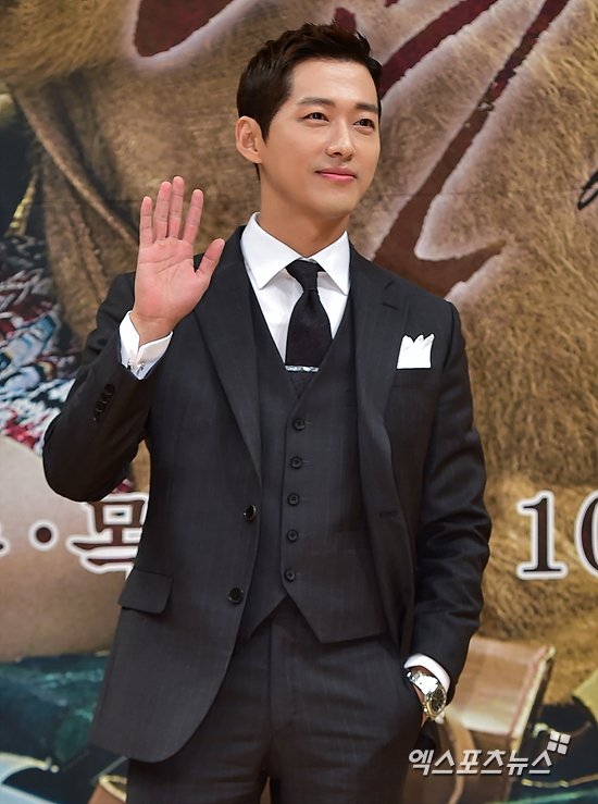 30actor