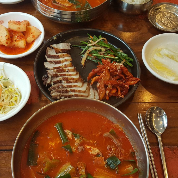 UncontrollablyFond-souprestaurant-
