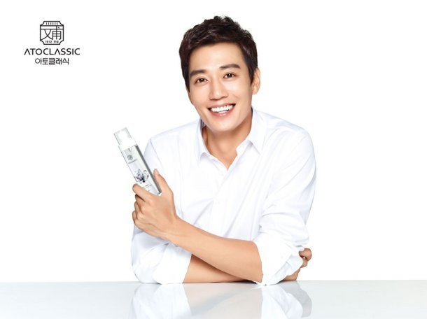 Kim Rae Won CF