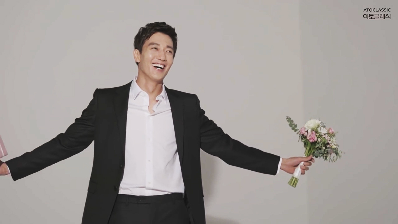 Kim Rae Won CF