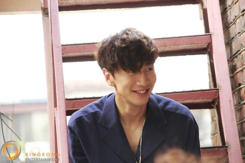 leekwangsoo-bts-poster-