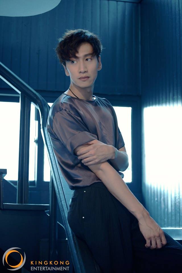 leekwangsoo-bts-poster-