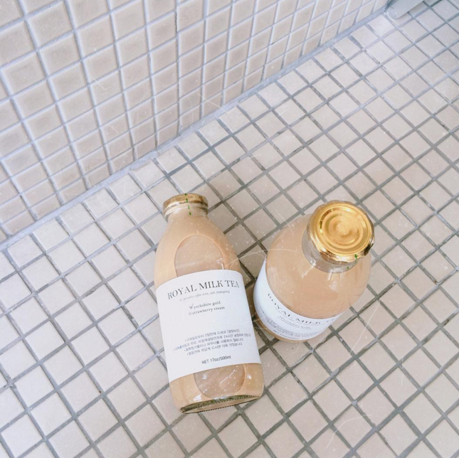 royalmilktea-bottle-