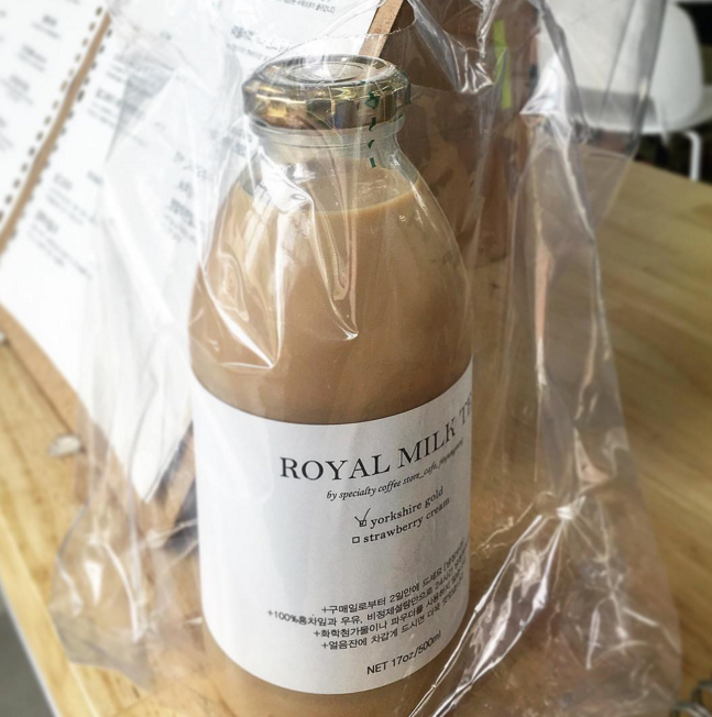 royalmilktea-bottle-