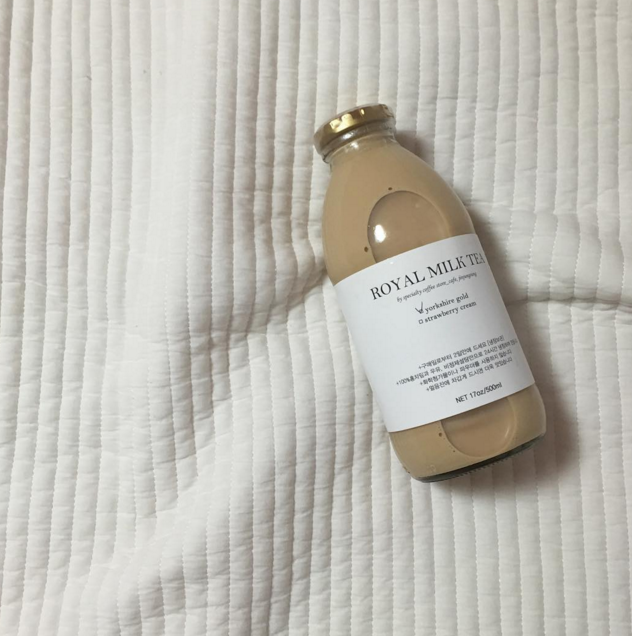royalmilktea-bottle-