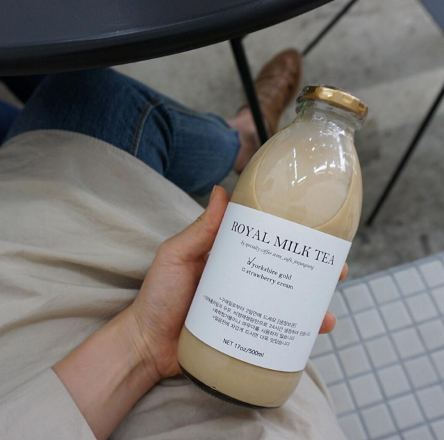 royalmilktea-bottle-