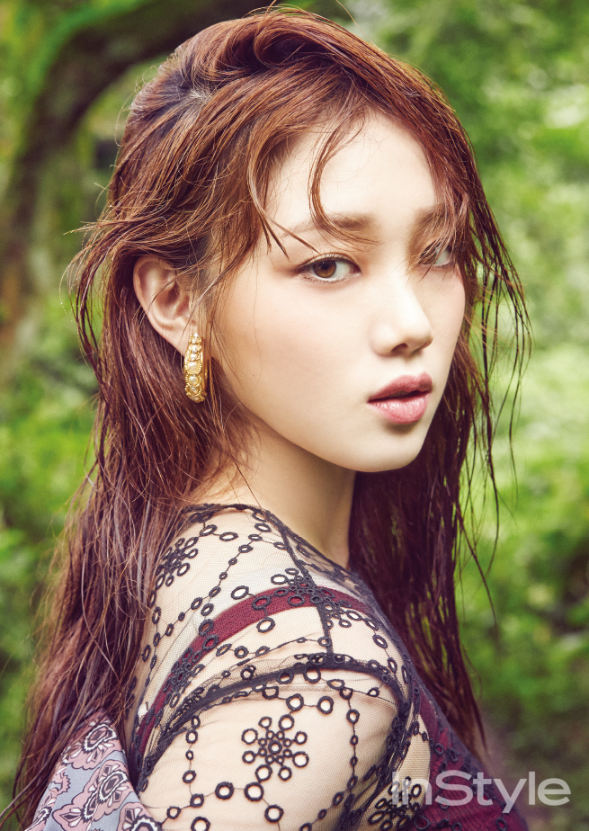 Lee Sung Kyung instyle