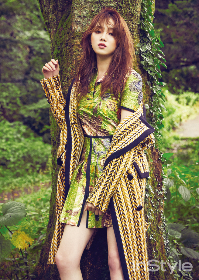 Lee Sung Kyung instyle 4