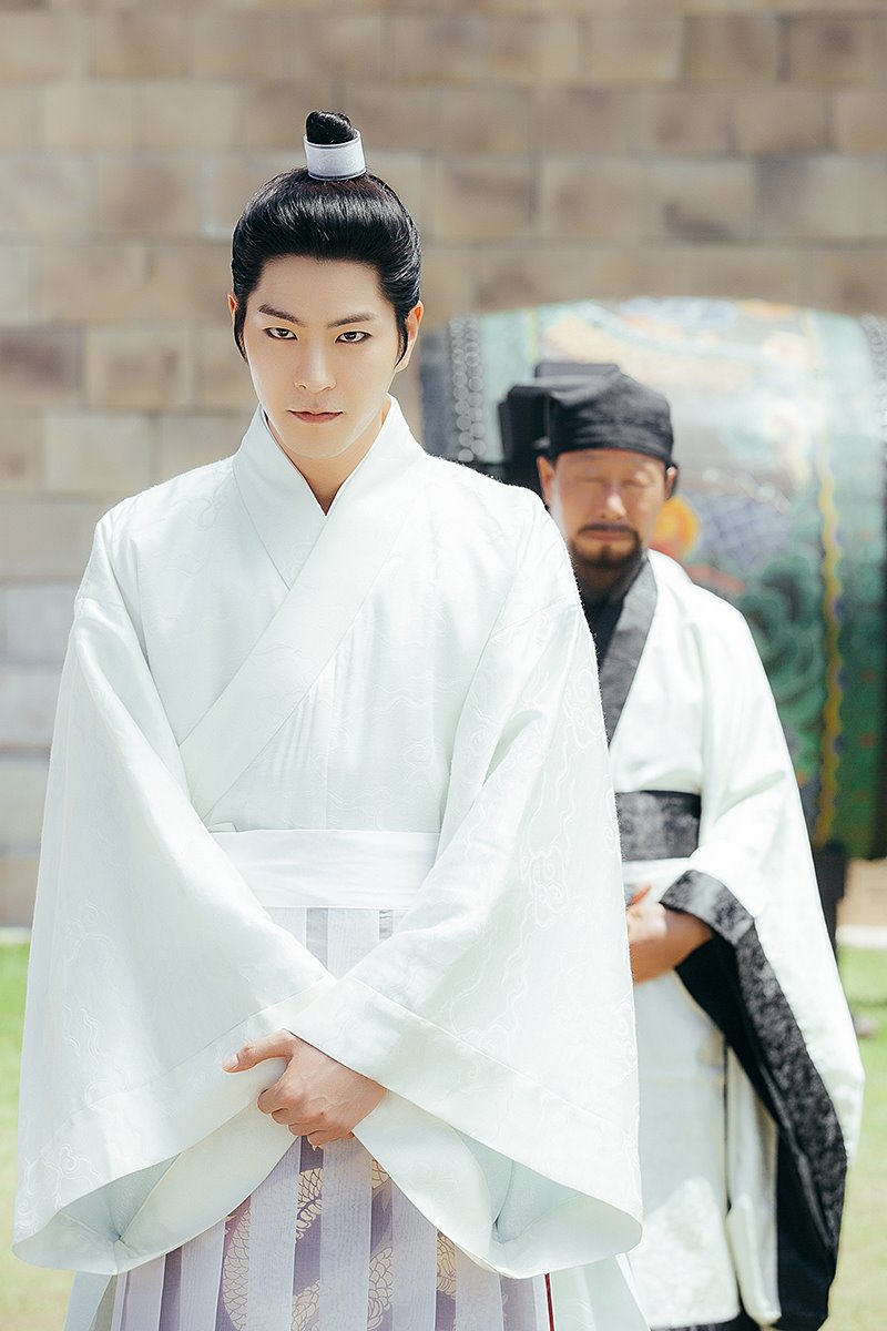 hongjonghyun-behind-cut