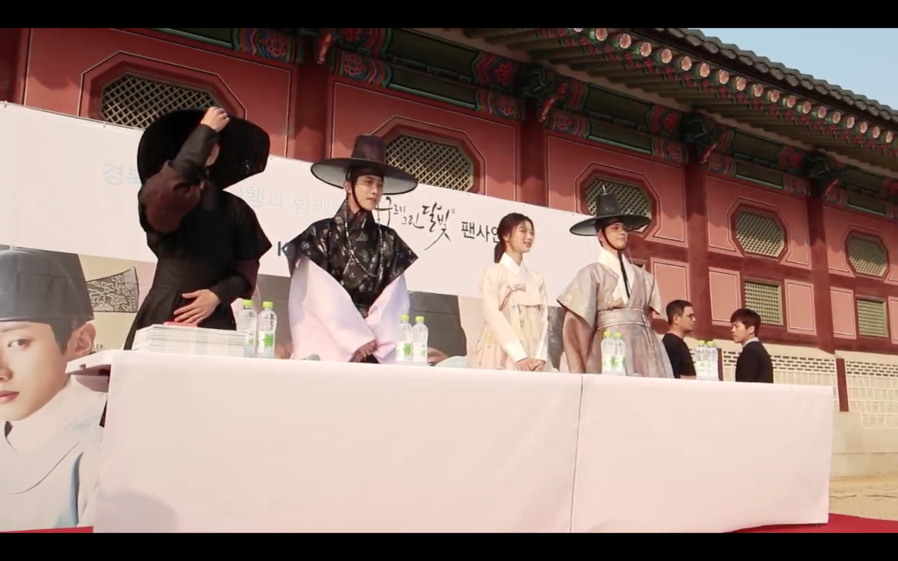 love in the moonlight