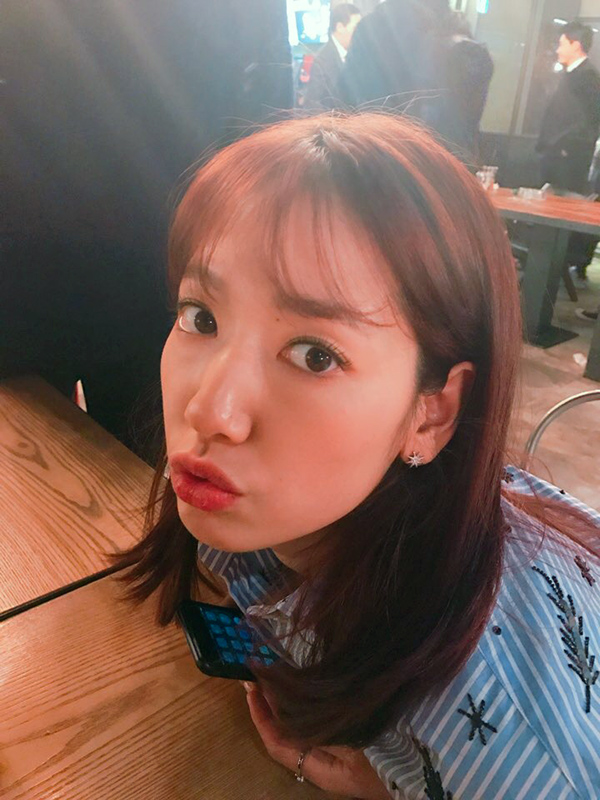 Park Shin-hye brother 3