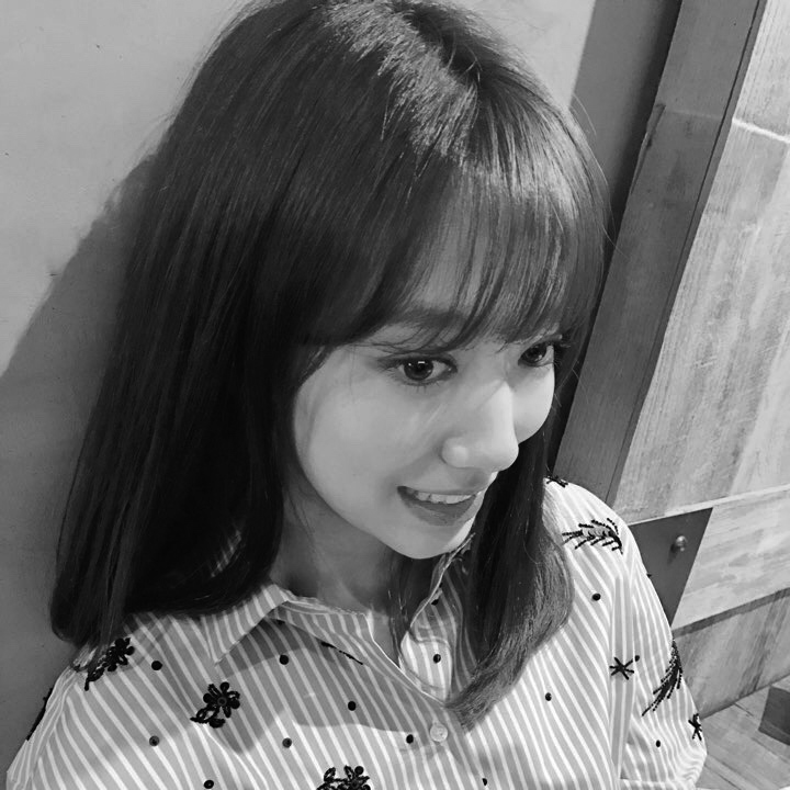 Park Shin-hye brother 4