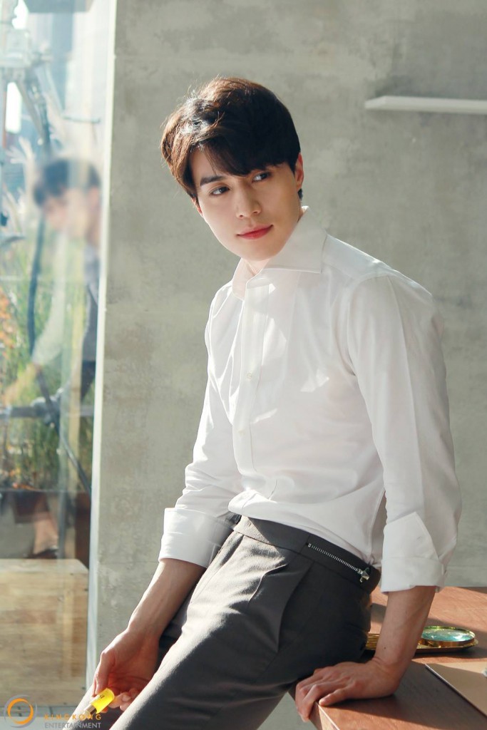 Lee Dong-wook cf 2