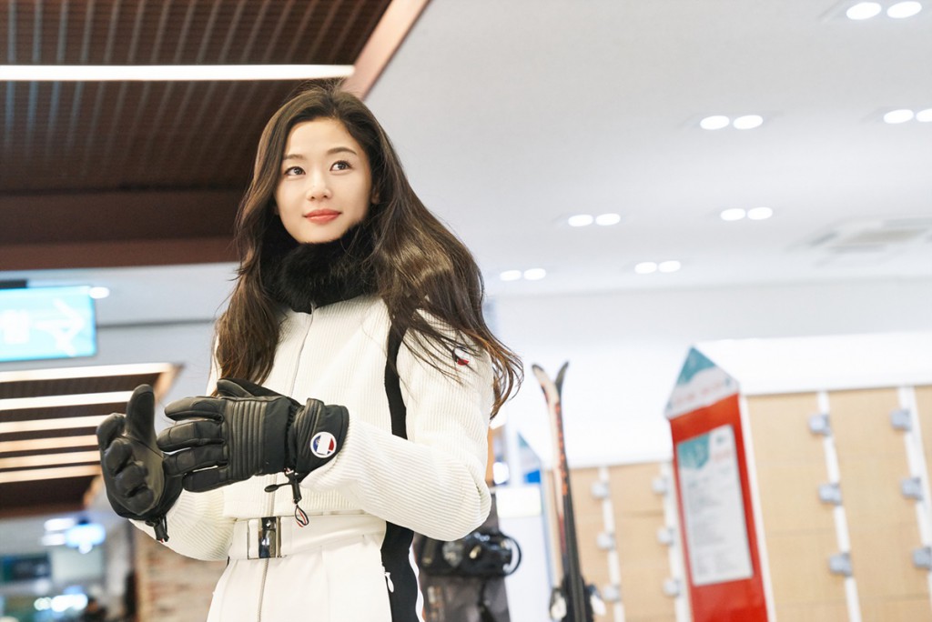 The Legend of the Blue Sea behind 3