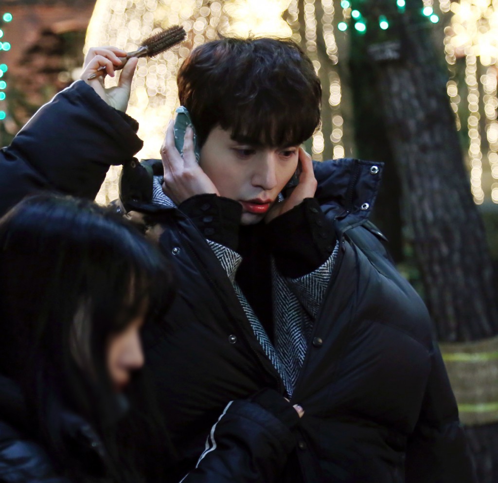 guardian lee dong wook behind 8