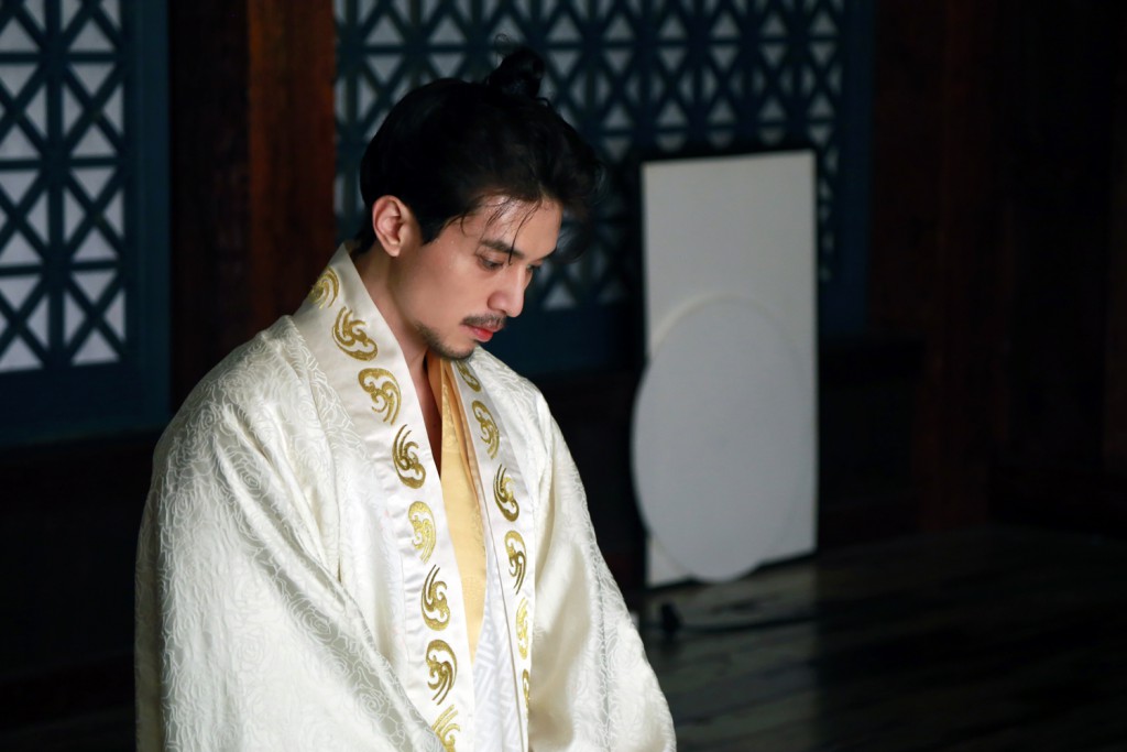 guardian lee dong wook behind 16