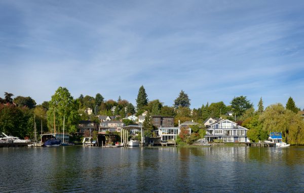 Heliotrope Architects took every effort to make the minimalist house outstanding yet fitting with the other houses with industrial boat sheds on Portage Bay, Seattle.