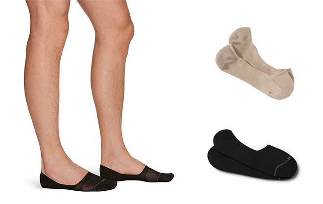 Beige tone Hugo Boss invisible sock with silicone heel protection allows you to be more inconspicuous with your venture into socklessness. That said, they are oddly not a popular colour for no-show socks, which in this case, the pair of Ermenegildo Zegna black no-show socks will mimic the interior shadow of your loafer.