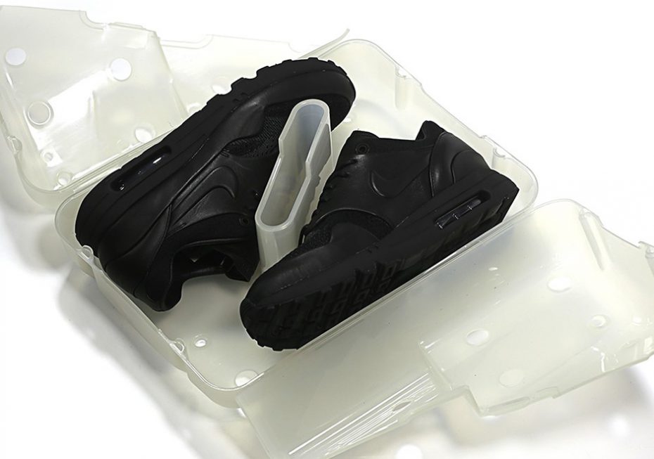 Arthur Huang's inspired upcycling of consumer trash and industrial waste has thankfully led the sneaker box of NikeLAB x Arthur Huang Air Max 1 is something you'd want to keep rather than throwaway.