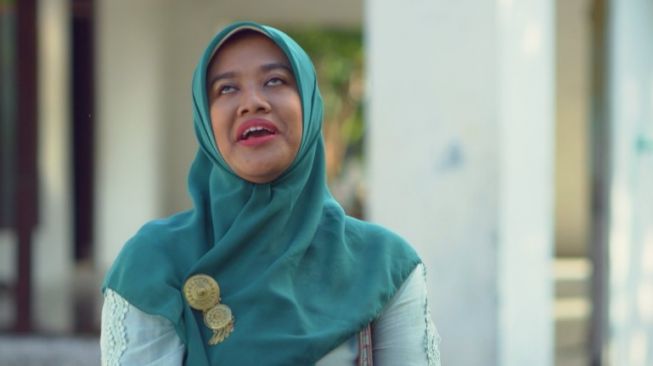 Karakter Bu Tejo dalam Film Tilik. (YouTube/Ravacana Films)