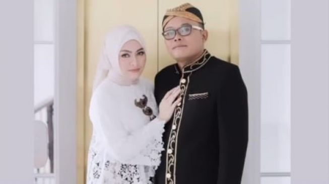 Sule dan Nathalie Holscher sudah menikah? [Instagram]
