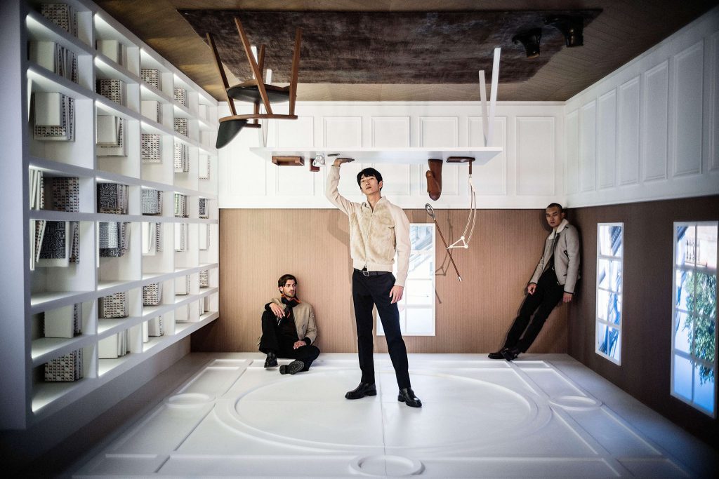 Hermès stages “Men Upside Down” Exhibition at Kai Tak, Hong Kong Hermès stages “Men Upside Down” Exhibition at Kai Tak, Hong Kong