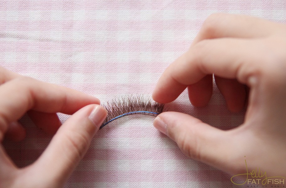 ขนตาปลอม