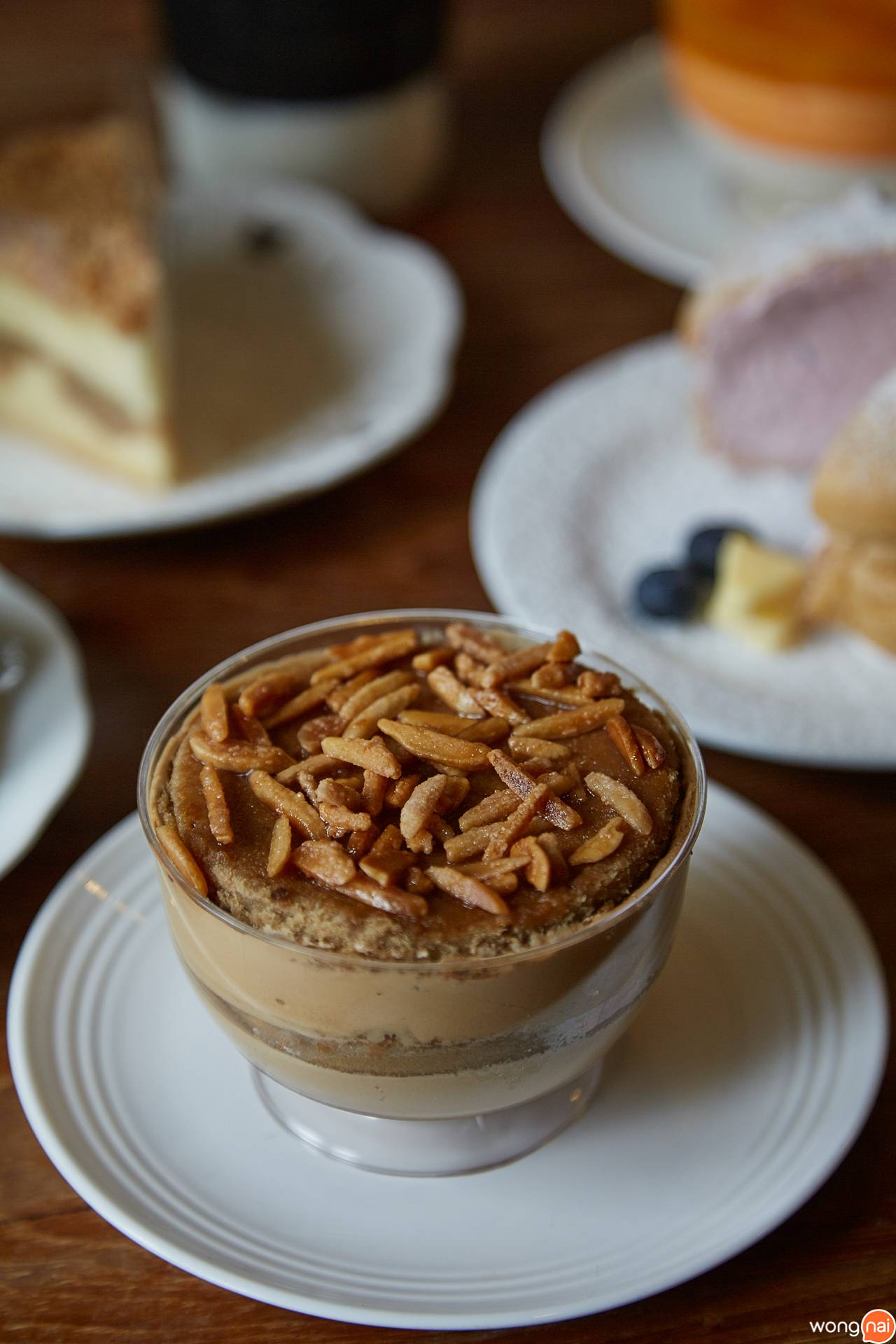 เมนู “Caramel macchiato” ของร้าน “Bake a wish”