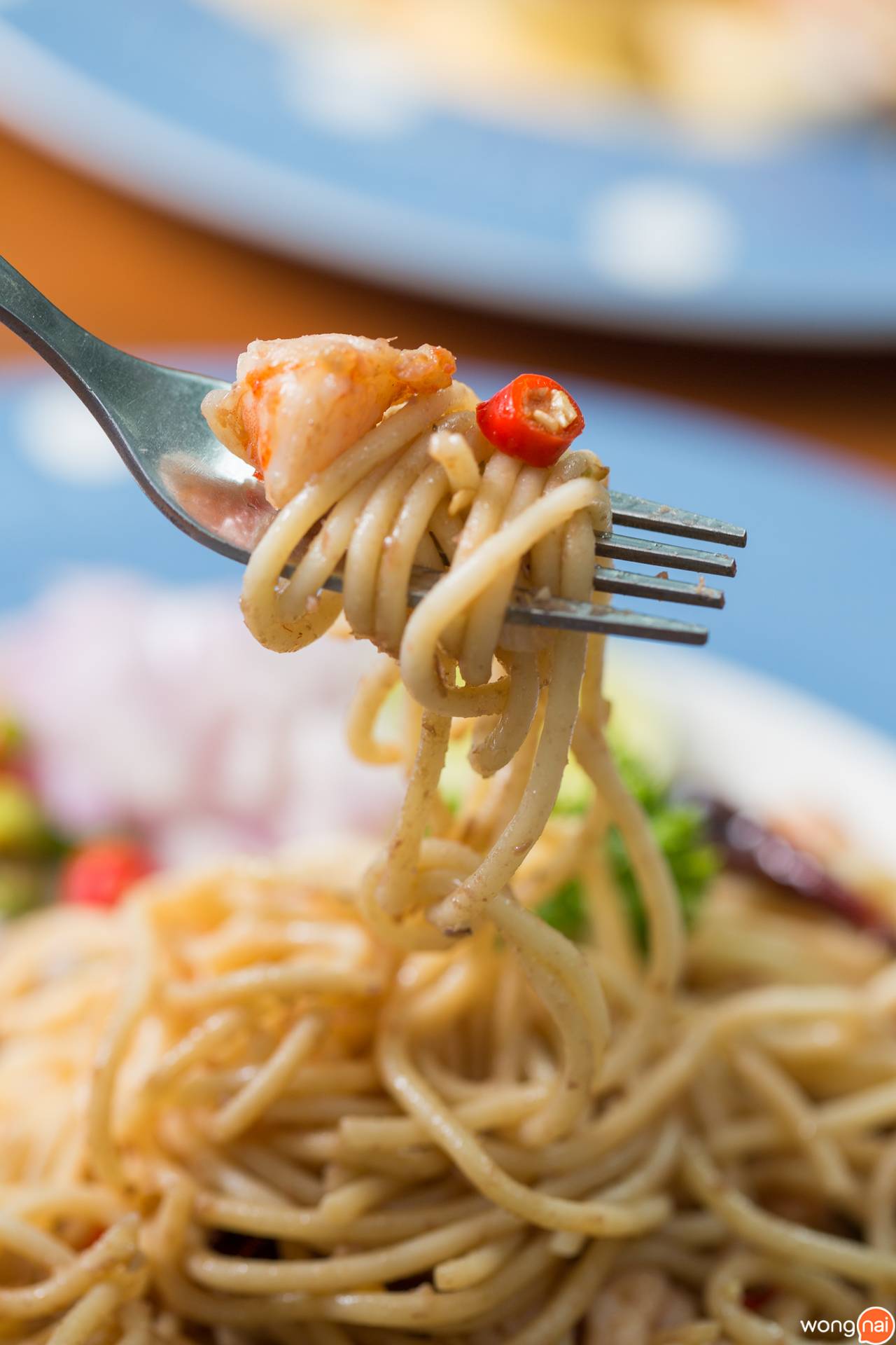 เมนู สปาเกตตีผัดกะปิกุ้ง ของร้าน บ้านขนมปังขิง