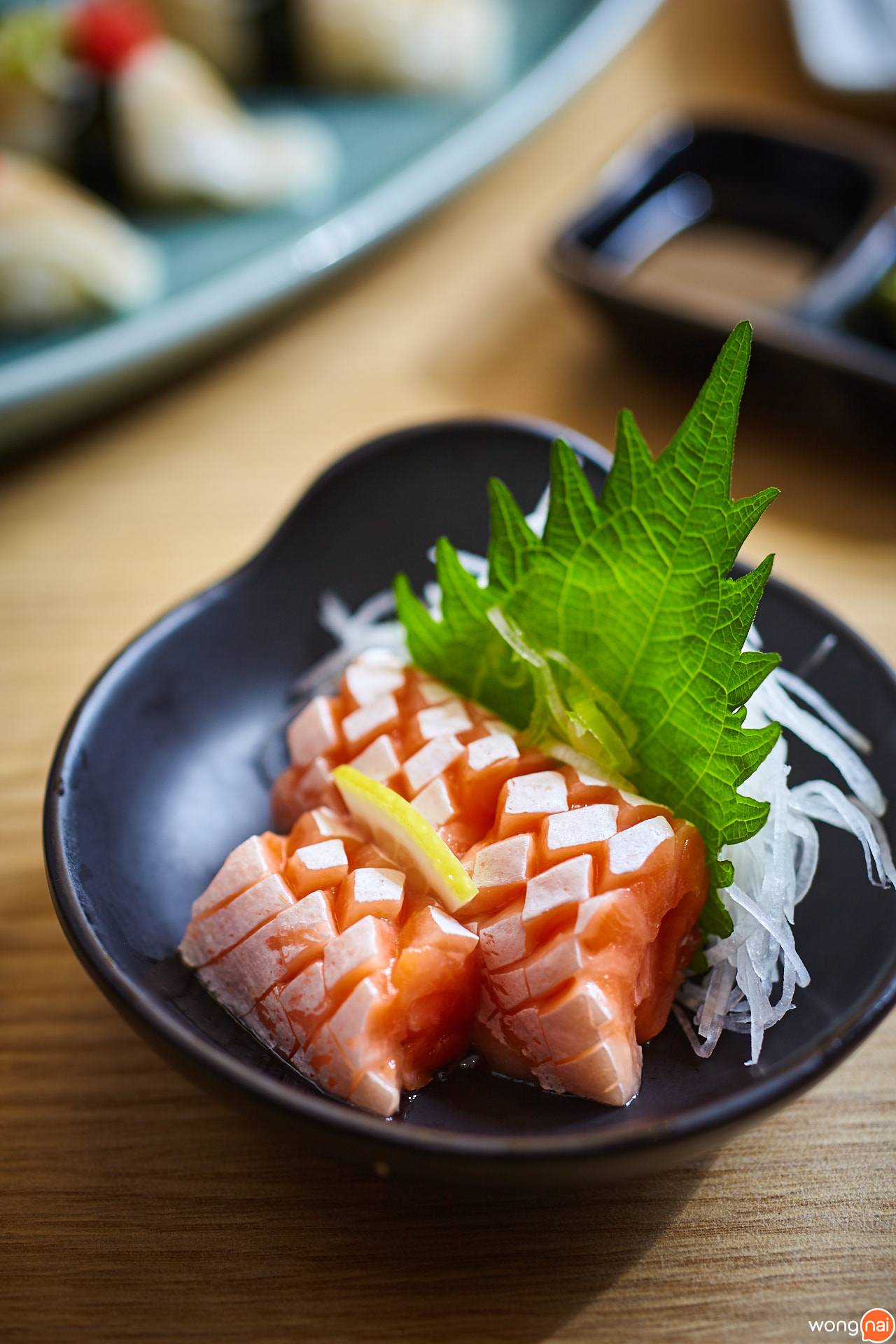 ร้าน “Oishi Eaterium”