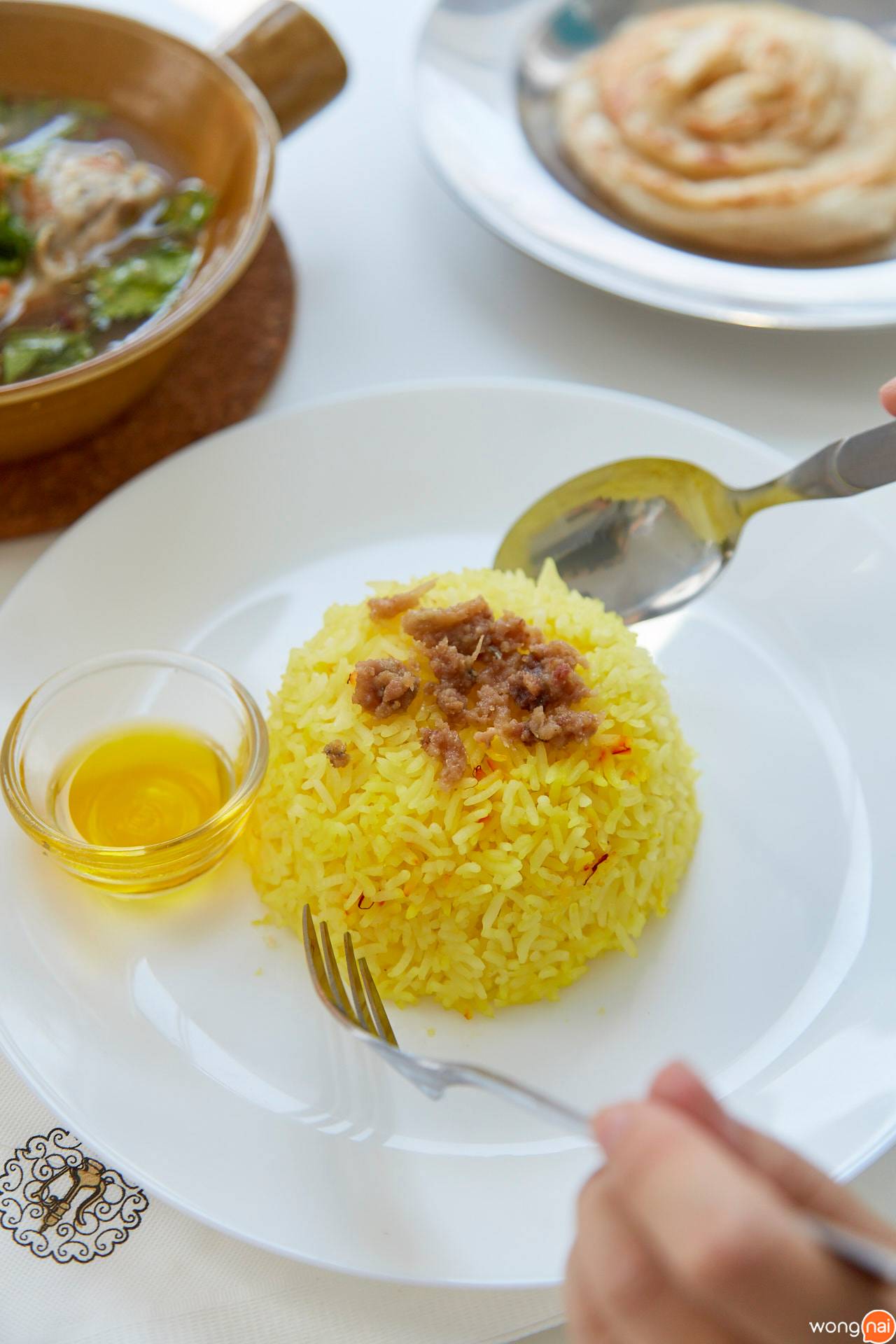 ข้าวหญ้าฝรั่น ฆี ปลาอินทรีย์เค็ม ซุปไก่ ของร้าน ฌาบีบี โรตี-ชา