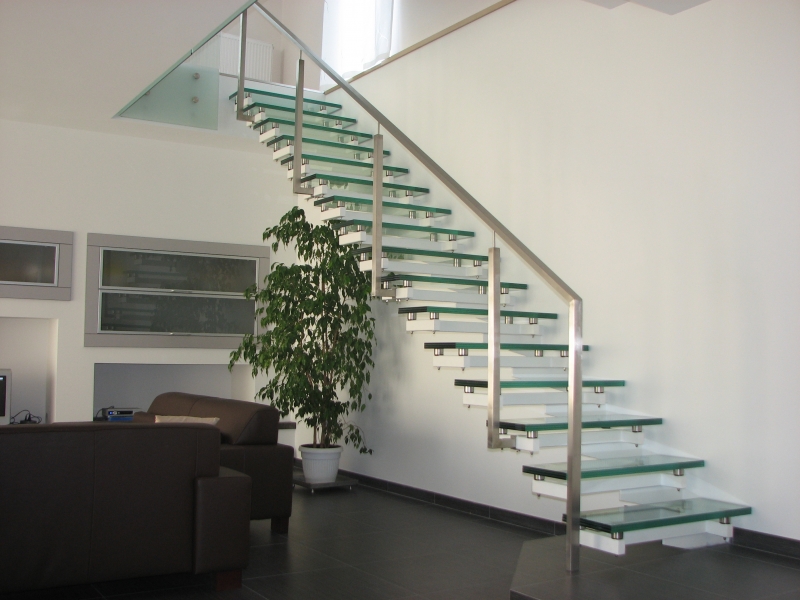 Pros & Cons of Different Building Materials for Stairs