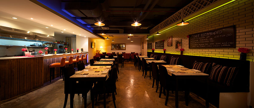 Hola Tapas & Wine Restaurant