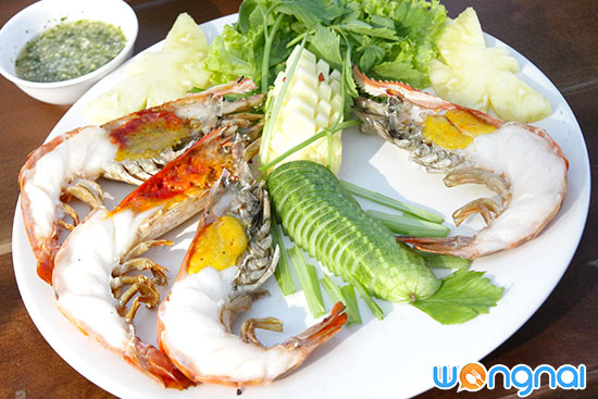 เรือนร่มไทร