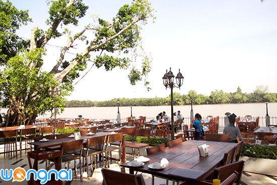 เรือนร่มไทร