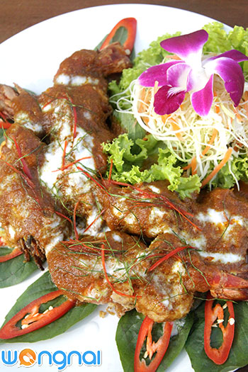 เรือนร่มไทร