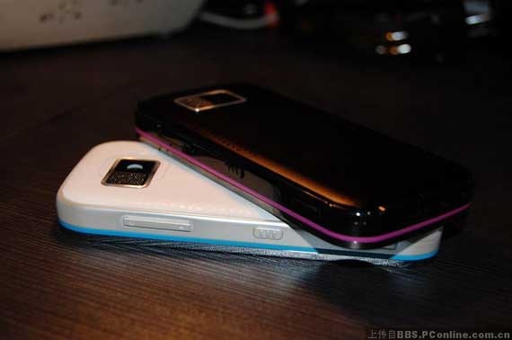 Nokia 5900 or Nokia 5530