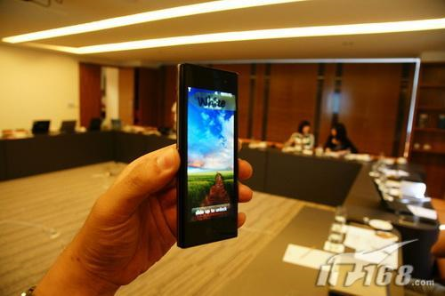 LG BL 4 Chocolate phone Black label 4 seris