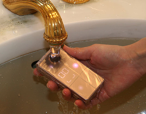 waterproof cellphone fujitsu F730i