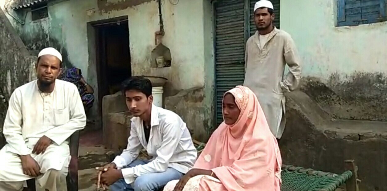 علیم الدین انصاری کی اہلیہ اور فیملی کے دیگر ممبر(فوٹو:نیرج سنہا)