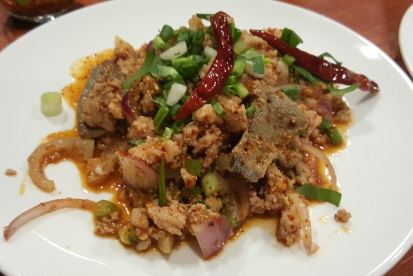 ลาบหมู-ลาบลอย