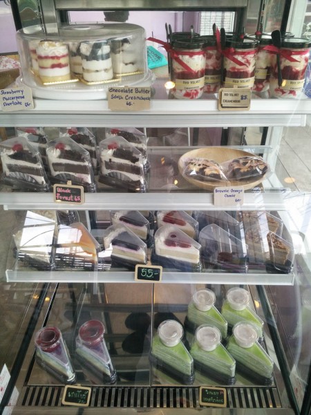 เค้กร้านนี้ก็น่ากินใช่ย่อย