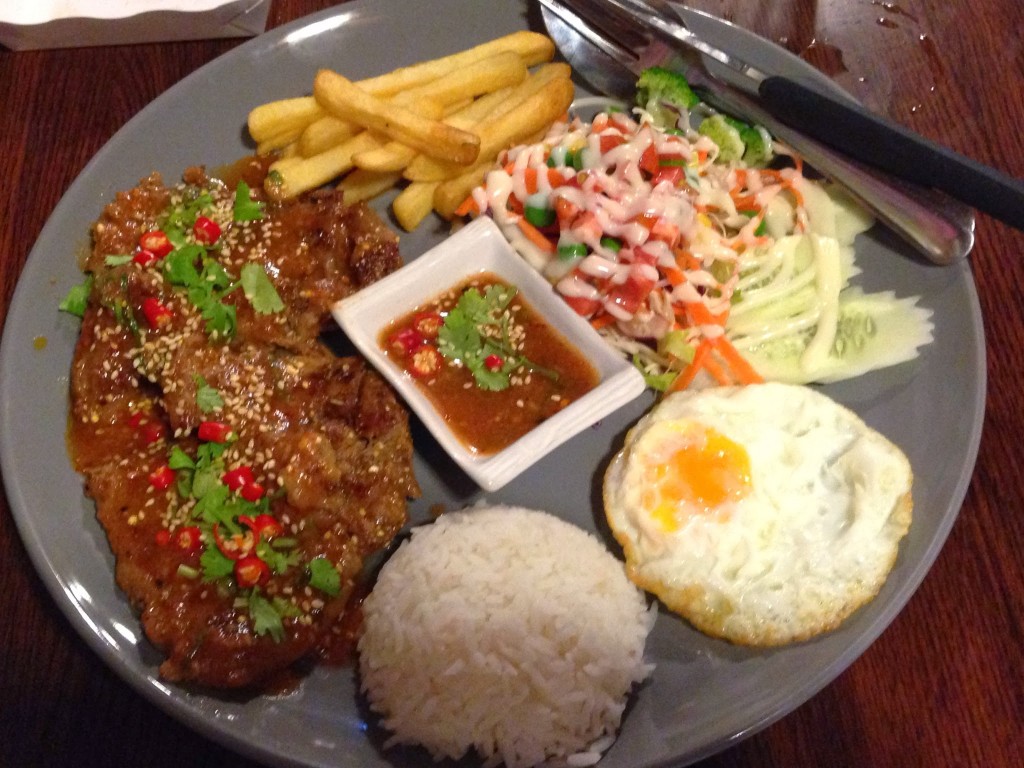 สเต็กเนื้อโคขุนจิ้มแจ่ว