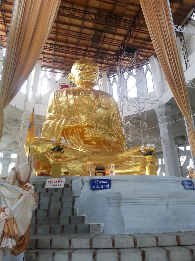 องค์สมเด็จโตที่ใหญ่ที่สุดในประเทศไทยครับ